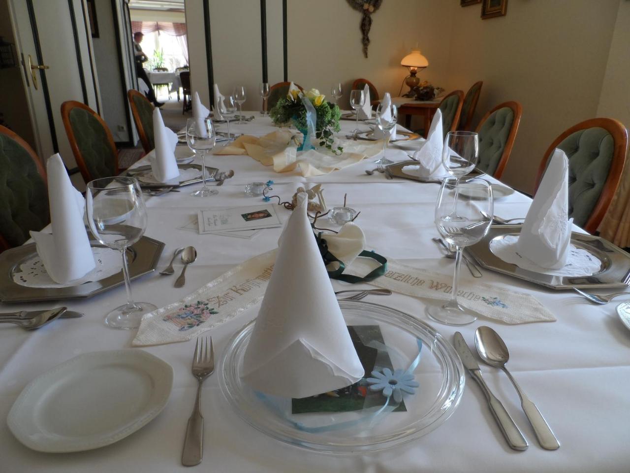 Hotel Waldquelle Аурих Екстериор снимка