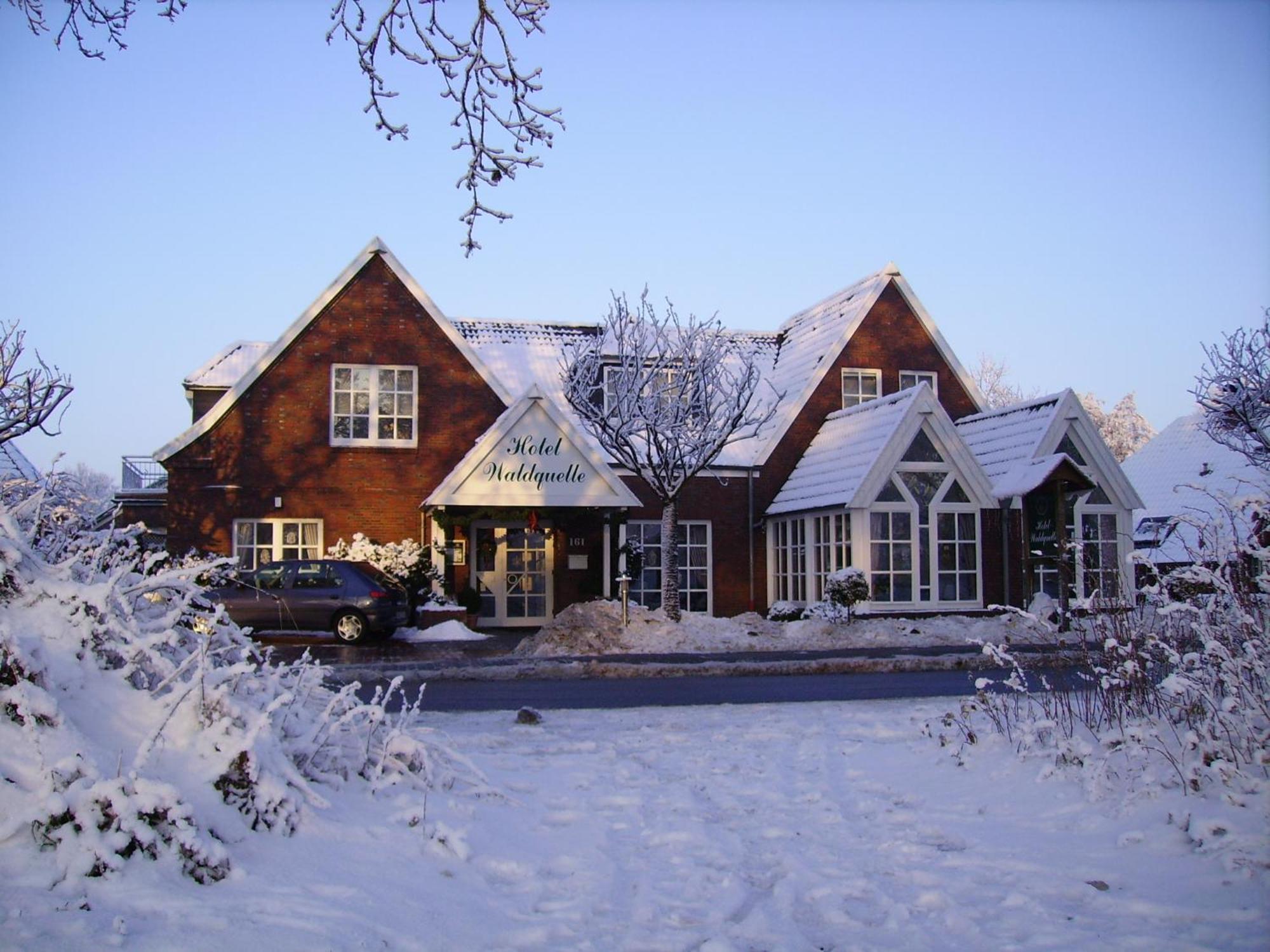 Hotel Waldquelle Аурих Екстериор снимка