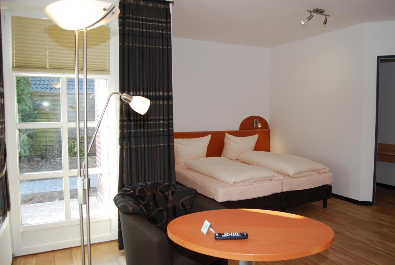 Hotel Waldquelle Аурих Екстериор снимка