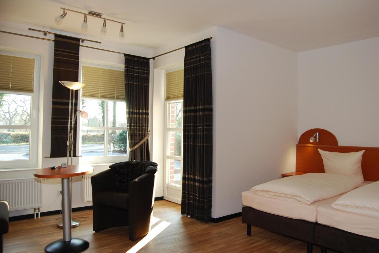 Hotel Waldquelle Аурих Екстериор снимка